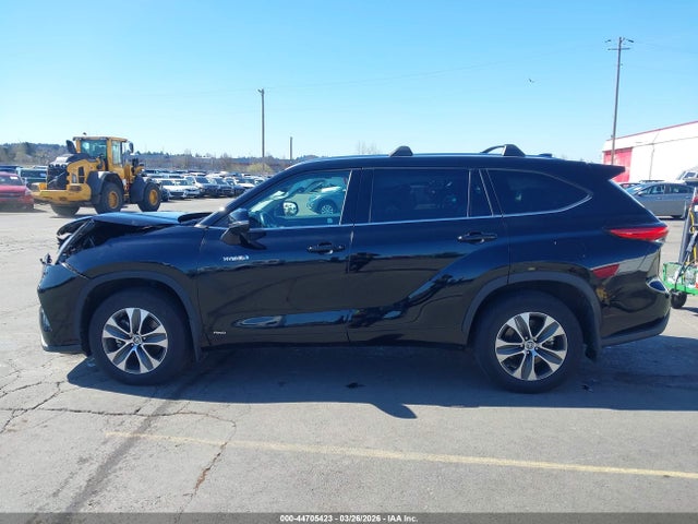 5TDGBRCH3MS522932 Toyota Highlander Hybrid Xle