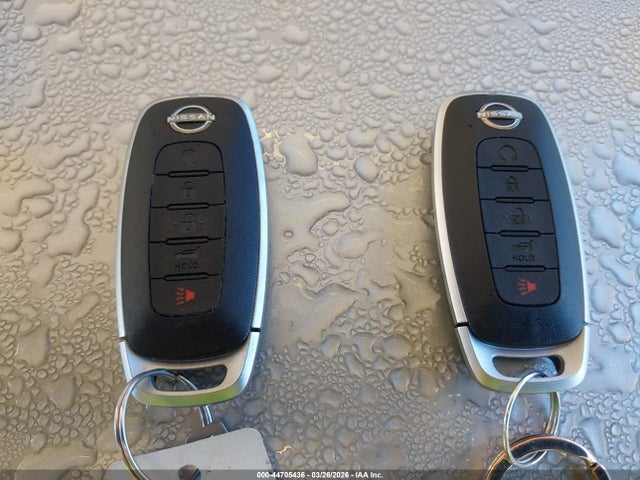 JN8BT3DD2TW470812 Nissan Rogue Platinum