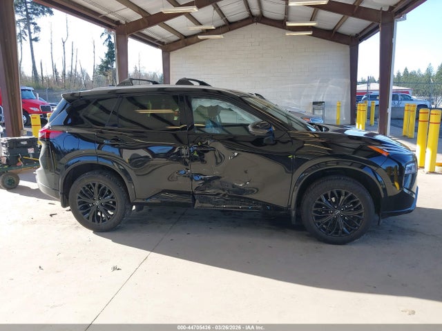 JN8BT3DD2TW470812 Nissan Rogue Platinum