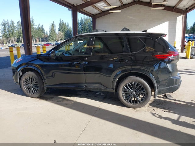 JN8BT3DD2TW470812 Nissan Rogue Platinum