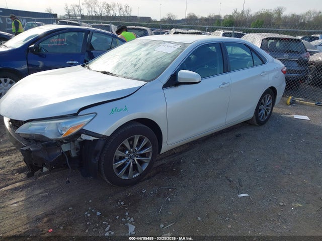 Toyota CAMRY XLE 2016 4T1BF1FK1GU214631 Image 2