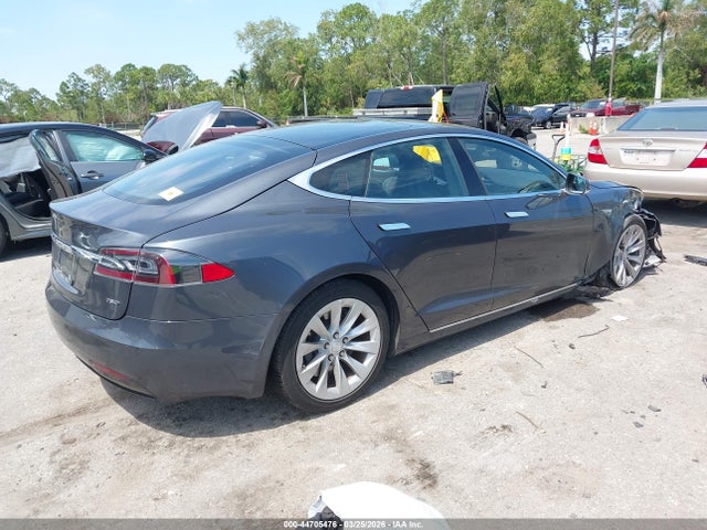 Продаж на аукціоні авто 2016 Tesla Model S 60d/70d/75d/85d/90d, vin: 5YJSA1E26GF149532, номер лоту: 44705476
