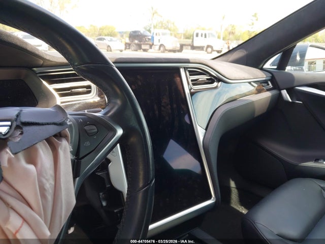 Продаж на аукціоні авто 2016 Tesla Model S 60d/70d/75d/85d/90d, vin: 5YJSA1E26GF149532, номер лоту: 44705476
