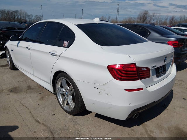 2015 BMW 535I WBA5B3C55FD540693 Photo 2