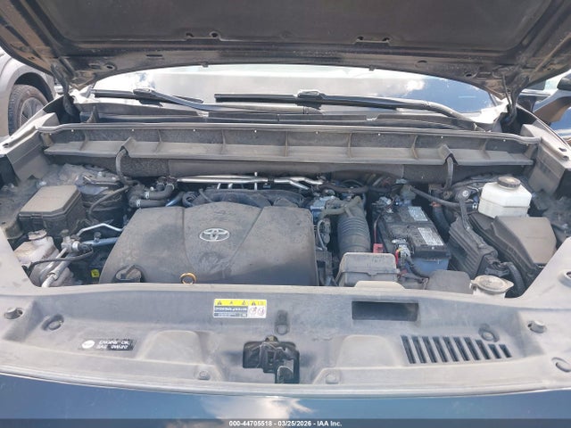 Продаж на аукціоні авто 2021 Toyota Highlander Platinum, vin: 5TDFZRBH9MS074673, номер лоту: 44705518