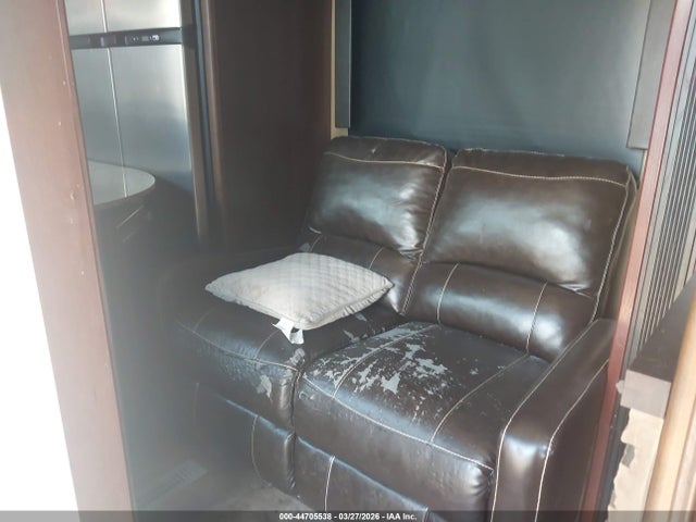 Продаж на аукціоні авто 2015 Dutchmen Voltage, vin: 4YDF38936FZ991011, номер лоту: 44705538
