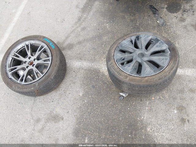 Aukcja sprzedaży 2024 Tesla Model Y Long Range Single Motor Rear-wheel Drive/rwd, vin: 7SAYGDEDXRF186584, numer aukcji: 44705541