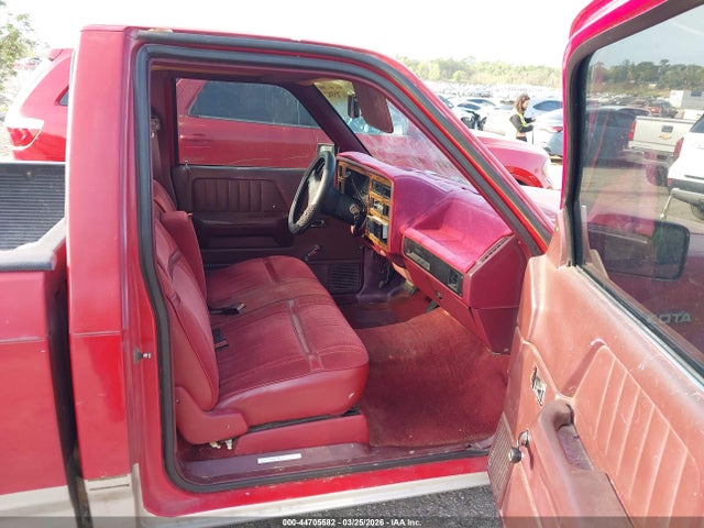 1989 Dodge Dakota მანქანა იყიდება აუქციონზე, vin: 1B7FL26X4KS158673, აუქციონის ნომერი: 44705582
