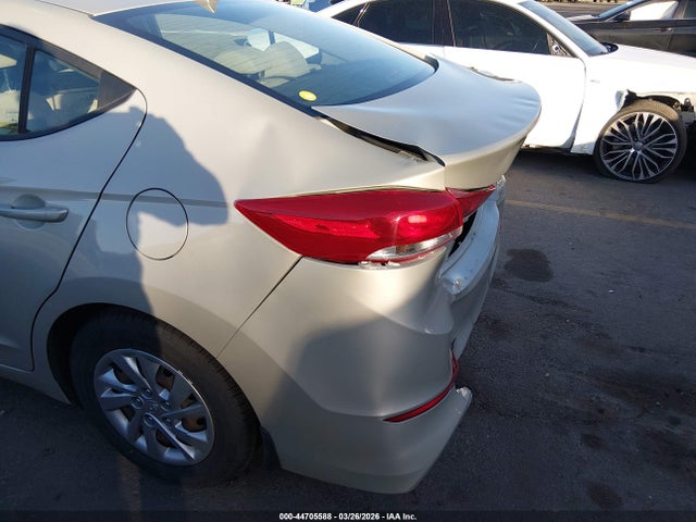 Продаж на аукціоні авто 2017 Hyundai Elantra Se, vin: KMHD74LF2HU359371, номер лоту: 44705588