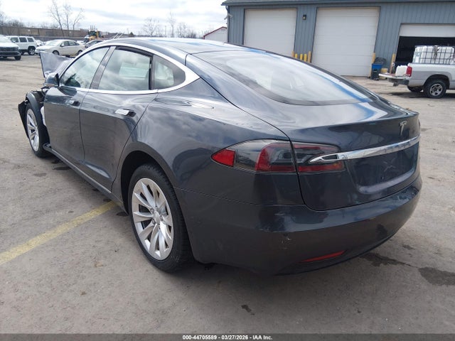 Aukcja sprzedaży 2018 Tesla Model S 100d/75d/p100d, vin: 5YJSA1E2XJF252511, numer aukcji: 44705589