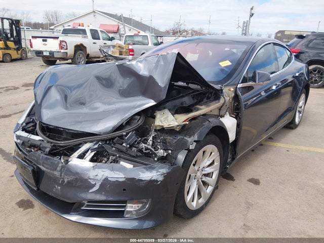 Aukcja sprzedaży 2018 Tesla Model S 100d/75d/p100d, vin: 5YJSA1E2XJF252511, numer aukcji: 44705589
