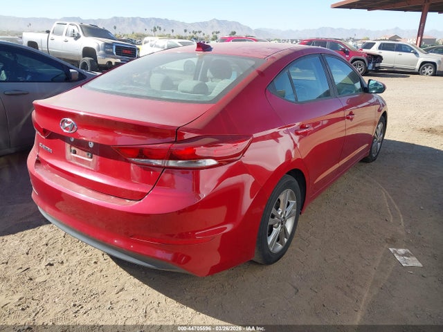 KMHD84LF3HU160973 Hyundai ELANTRA SE