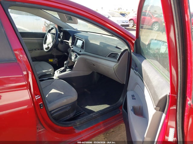 KMHD84LF3HU160973 Hyundai ELANTRA SE