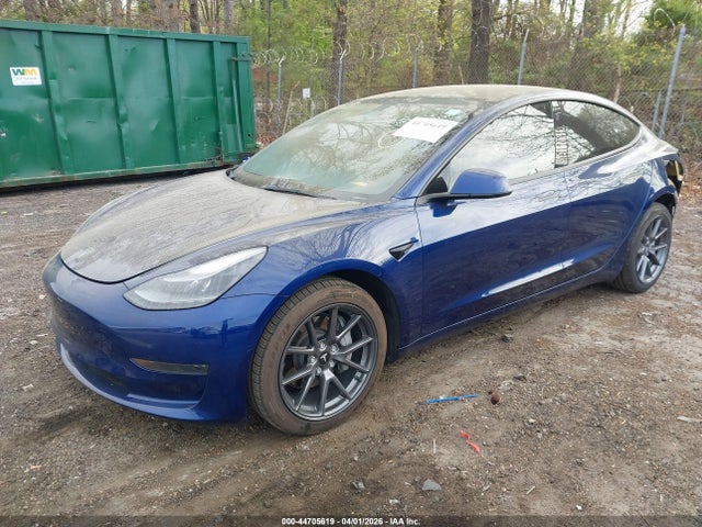44705619 :رقم المزاد ، 5YJ3E1EAXNF332252 vin ، 2022 Tesla Model 3 Rear-wheel Drive مزاد بيع