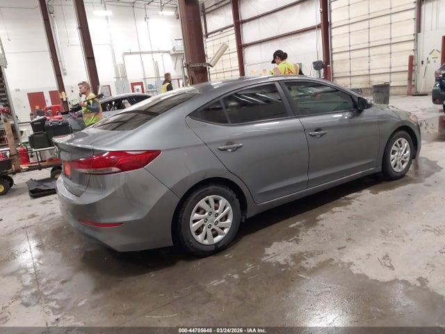 Hyundai ELANTRA SE 2018 5NPD74LF4JH287786 Image 4