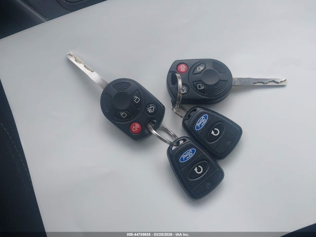 1FADP3H28HL275667 Ford FOCUS SEL