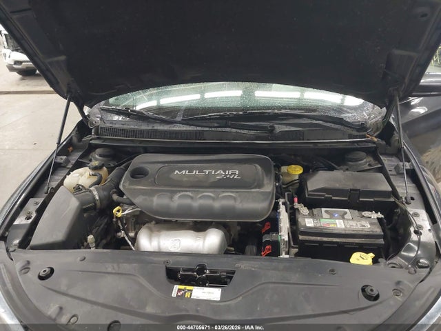 2016 Chrysler 200 Limited მანქანა იყიდება აუქციონზე, vin: 1C3CCCAB5GN183404, აუქციონის ნომერი: 44705671