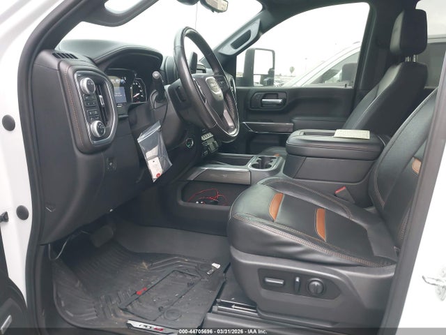 1GT49PEY9LF269744 GMC Sierra 2500hd 4wd Standard Bed At4
