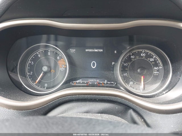 2016 Jeep Cherokee Limited მანქანა იყიდება აუქციონზე, vin: 1C4PJLDB2GW229439, აუქციონის ნომერი: 44705704