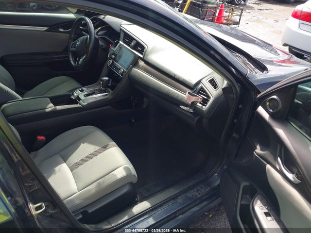 Продаж на аукціоні авто 2019 Honda Civic Ex, vin: 19XFC1F31KE015030, номер лоту: 44705722
