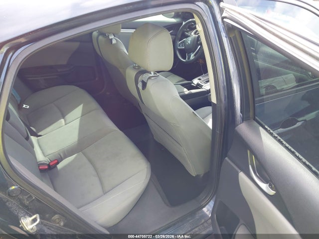 Продаж на аукціоні авто 2019 Honda Civic Ex, vin: 19XFC1F31KE015030, номер лоту: 44705722