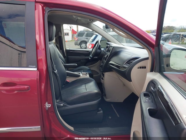 44705728 :رقم المزاد ، 2C4RC1BG0CR338006 vin ، 2012 Chrysler Town & Country Touring مزاد بيع