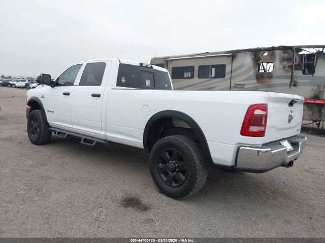 3C63R3GL7LG271097 RAM 3500 Tradesman 4x4 8&#039; Box