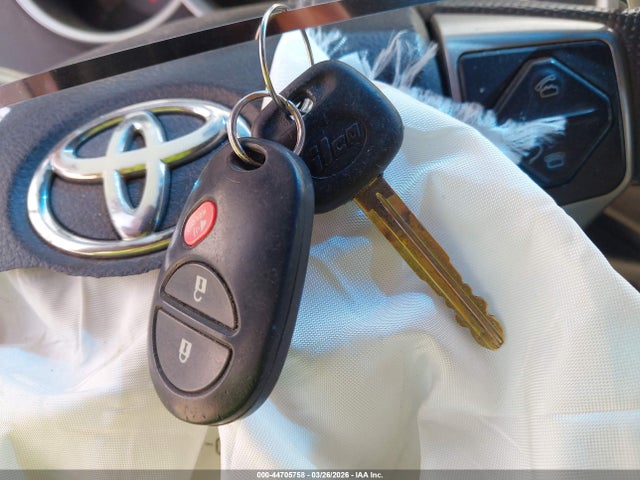2015 Toyota Tacoma Base V6 მანქანა იყიდება აუქციონზე, vin: 3TMLU4EN7FM166910, აუქციონის ნომერი: 44705758
