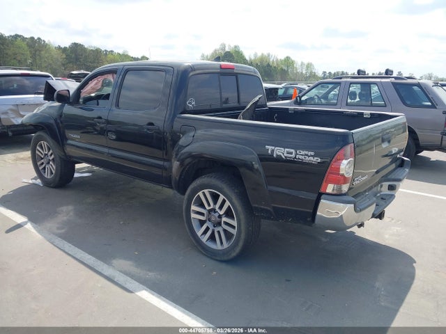 2015 Toyota Tacoma Base V6 მანქანა იყიდება აუქციონზე, vin: 3TMLU4EN7FM166910, აუქციონის ნომერი: 44705758