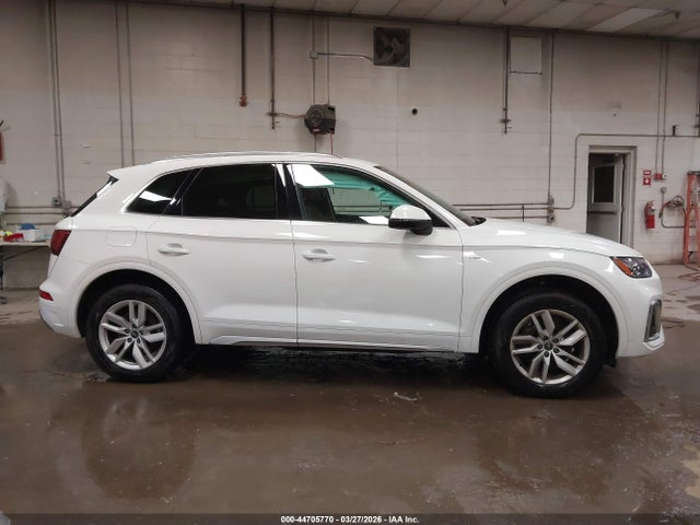2022 Audi Q5 Premium 45 Tfsi S Line Quattro S Tronic მანქანა იყიდება აუქციონზე, vin: WA1GAAFYXN2100689, აუქციონის ნომერი: 44705770