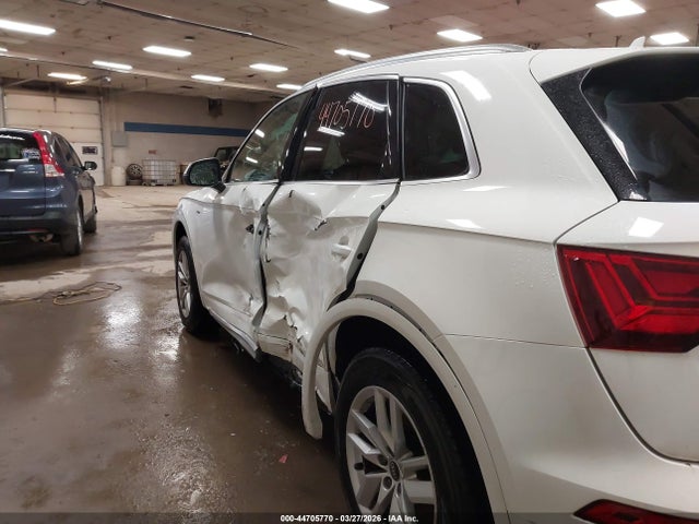 2022 Audi Q5 Premium 45 Tfsi S Line Quattro S Tronic მანქანა იყიდება აუქციონზე, vin: WA1GAAFYXN2100689, აუქციონის ნომერი: 44705770