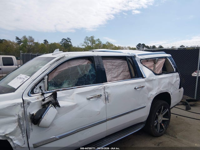 Продаж на аукціоні авто 2017 Cadillac Escalade Esv Premium Luxury, vin: 1GYS3JKJ5HR201633, номер лоту: 44705771