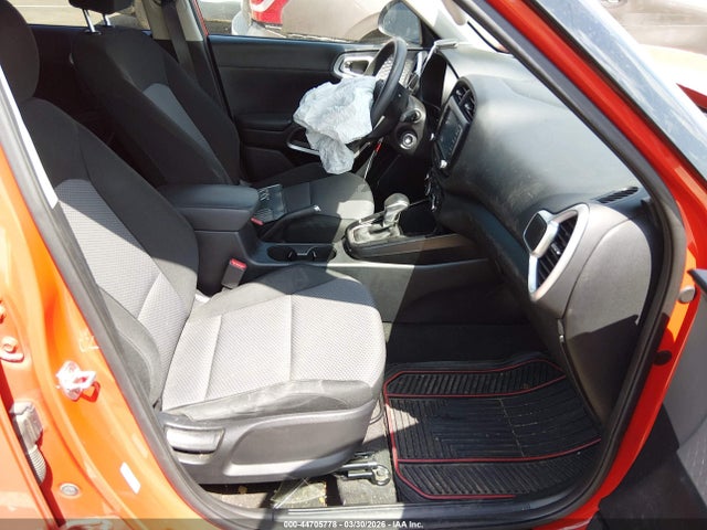 KNDJ23AU8M7139632 KIA SOUL LX