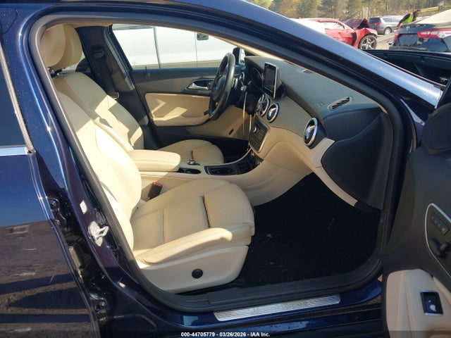 44705779 :رقم المزاد ، WDCTG4GB4HJ345104 vin ، 2017 Mercedes-benz Gla 250 4matic مزاد بيع