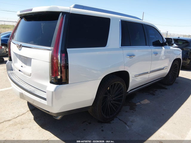 2016 Cadillac Escalade Platinum მანქანა იყიდება აუქციონზე, vin: 1GYS4DKJ8GR325442, აუქციონის ნომერი: 44705792