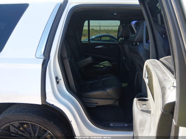 2016 Cadillac Escalade Platinum მანქანა იყიდება აუქციონზე, vin: 1GYS4DKJ8GR325442, აუქციონის ნომერი: 44705792