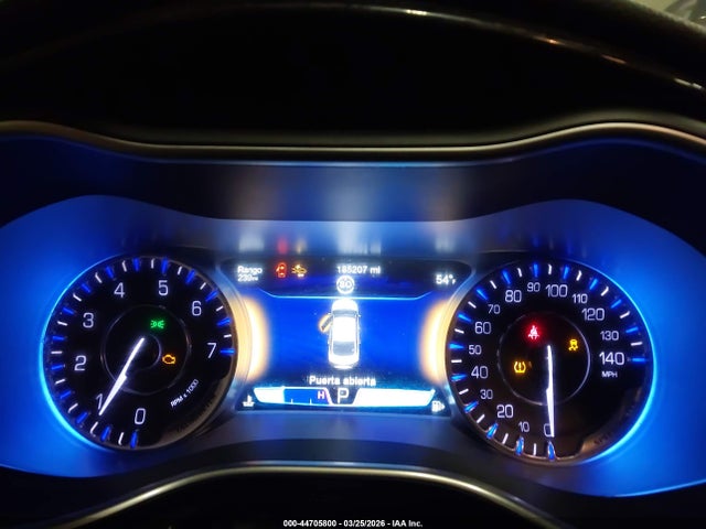 Aukcja sprzedaży 2015 Chrysler 200 C, vin: 1C3CCCEG3FN673764, numer aukcji: 44705800