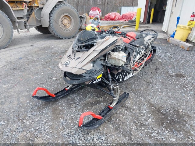 2022 Ski-doo Summit Expert 165 მანქანა იყიდება აუქციონზე, vin: 2BPSTSND6NV000094, აუქციონის ნომერი: 44705820