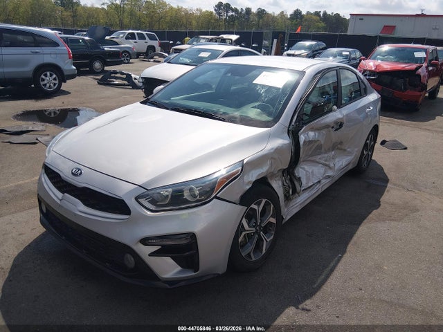 44705846 :رقم المزاد ، 3KPF24AD1ME335892 vin ، 2021 Kia Forte Lxs مزاد بيع