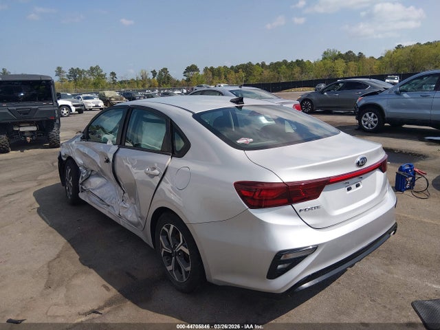 44705846 :رقم المزاد ، 3KPF24AD1ME335892 vin ، 2021 Kia Forte Lxs مزاد بيع