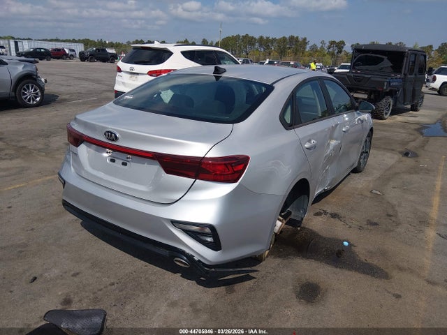 44705846 :رقم المزاد ، 3KPF24AD1ME335892 vin ، 2021 Kia Forte Lxs مزاد بيع