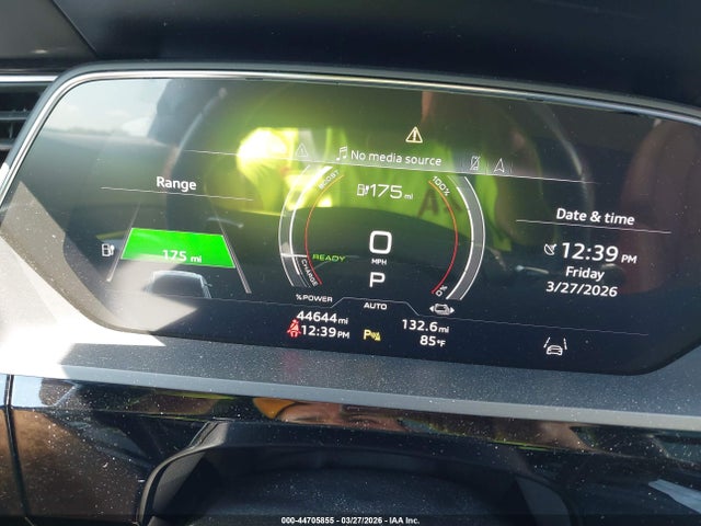 WA1VCBGE5NB033575 Audi E-tron S Prestige Quattro