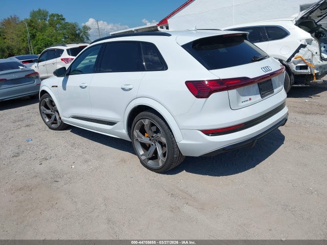 2022 AUDI E-TRON S WA1VCBGE5NB033575 Photo 2