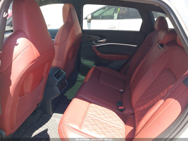 2022 AUDI E-TRON S WA1VCBGE5NB033575 Photo 7