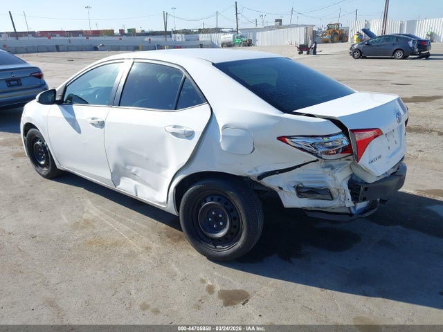 2017 TOYOTA COROLLA 2T1BURHEXHC957058 Photo 2