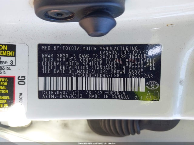 2017 TOYOTA COROLLA 2T1BURHEXHC957058 Photo 8