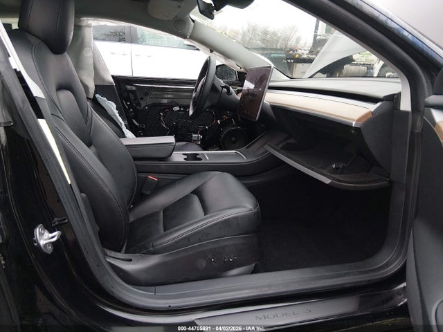 44705891 :رقم المزاد ، 5YJ3E1EA4NF101265 vin ، 2022 Tesla Model 3 Rear-wheel Drive مزاد بيع