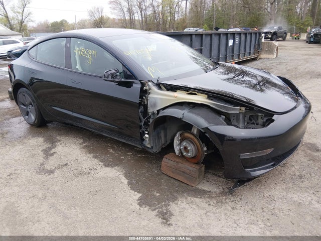 44705891 :رقم المزاد ، 5YJ3E1EA4NF101265 vin ، 2022 Tesla Model 3 Rear-wheel Drive مزاد بيع