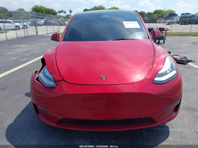 2022 Tesla Model Y Long Range Dual Motor All-wheel Drive მანქანა იყიდება აუქციონზე, vin: 7SAYGDEEXNF327138, აუქციონის ნომერი: 44705903