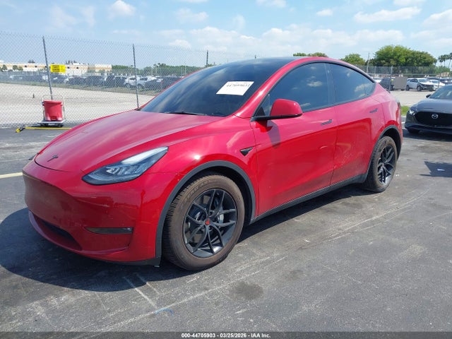 2022 Tesla Model Y Long Range Dual Motor All-wheel Drive მანქანა იყიდება აუქციონზე, vin: 7SAYGDEEXNF327138, აუქციონის ნომერი: 44705903